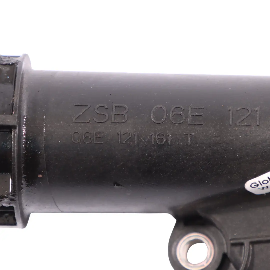 Kołnierz Przewodu Płynu Chłodzącego Wody Audi A4 B8 - SKU 06E121168 - Numer Części 06E121168