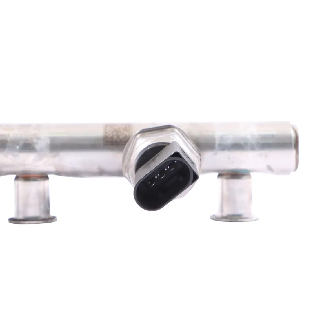 Benzin Einspritz Leiste Links Audi A4 B8 3.2 FSI V6 - SKU 06E130089D - Teilenummer 06E130089D