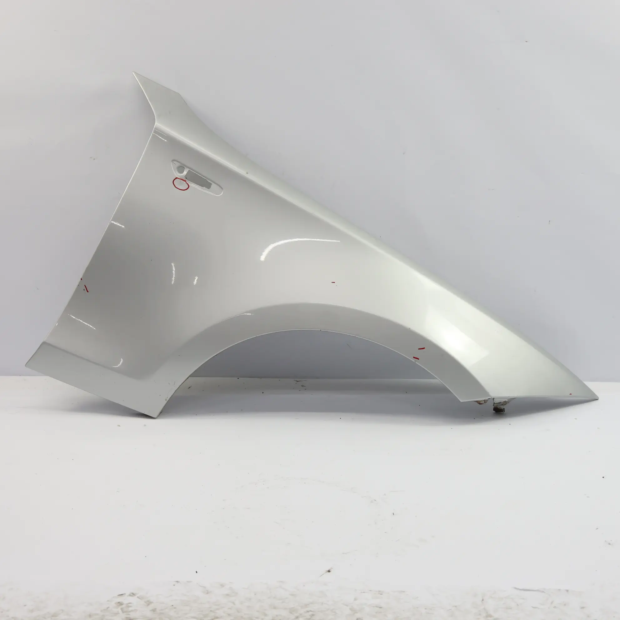BMW E81 E82 E87 E88 Seitenwand Vorne Rechts Titansilber Silber Metallic - 354