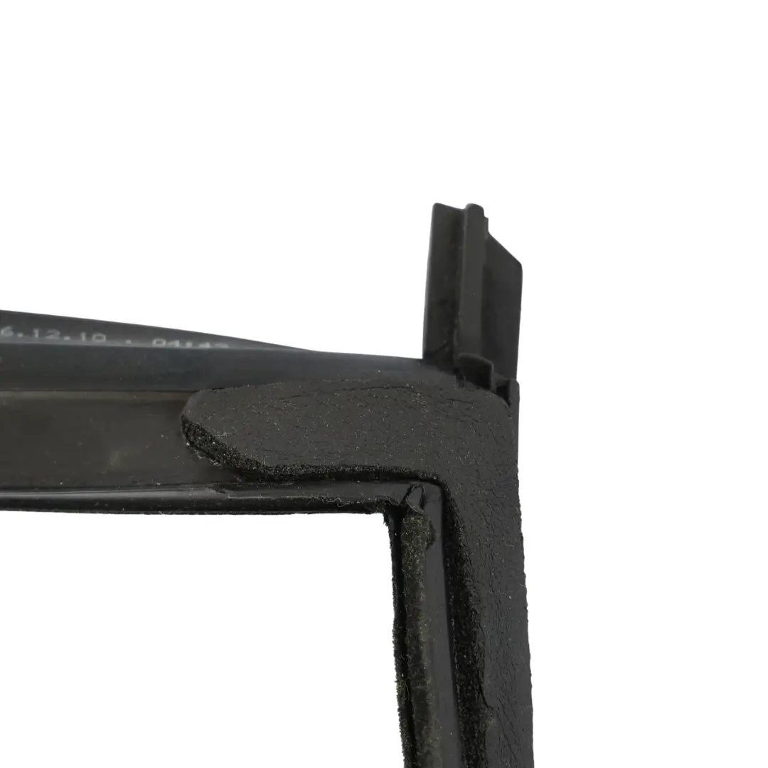 BMW F02 Door Window Guide Rubber Sealing Gasket Rear Right O/S 7179130