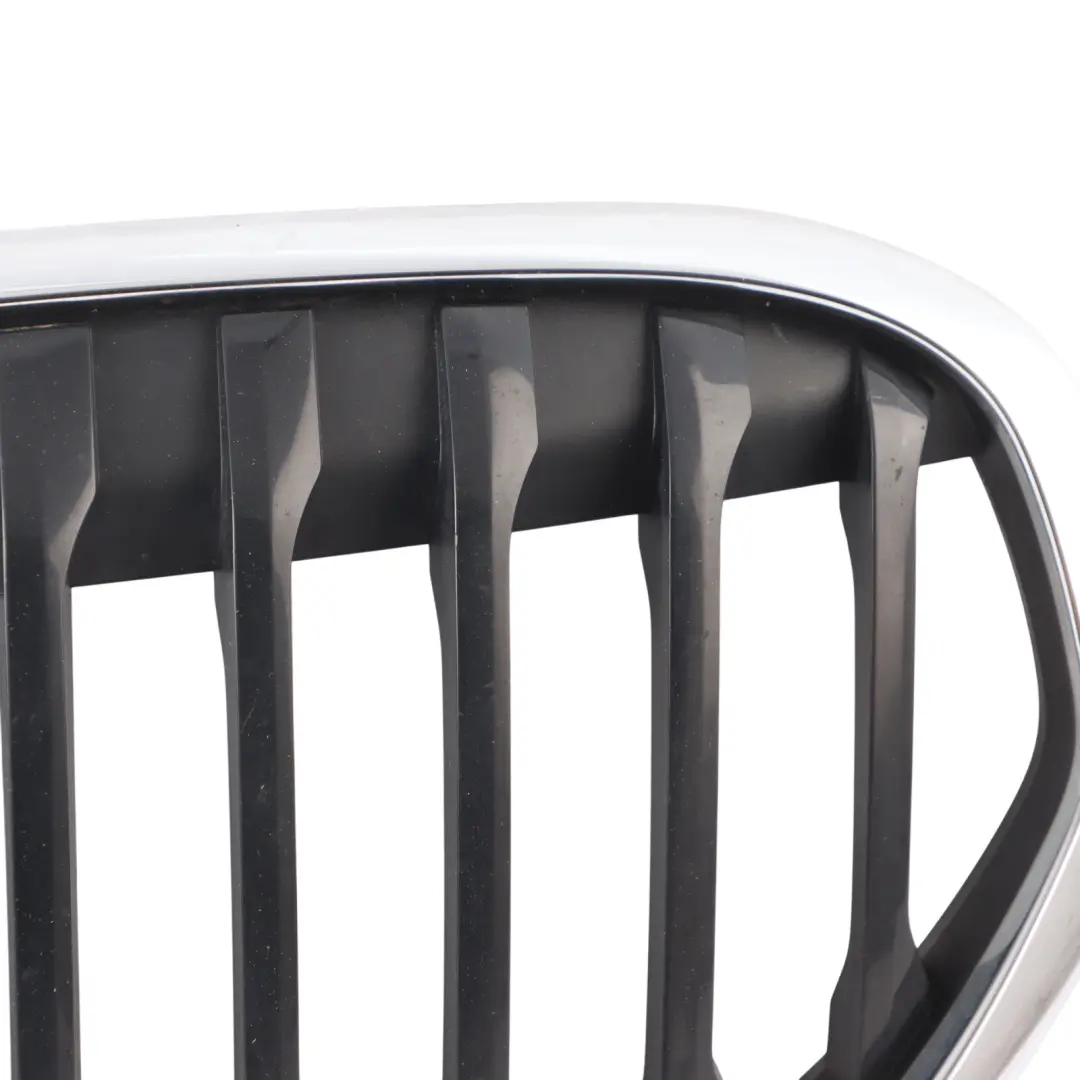 BMW X1 F48 LCI Front Bumper Centre Grille Kidney Trim Panel 8493450 Chrome
