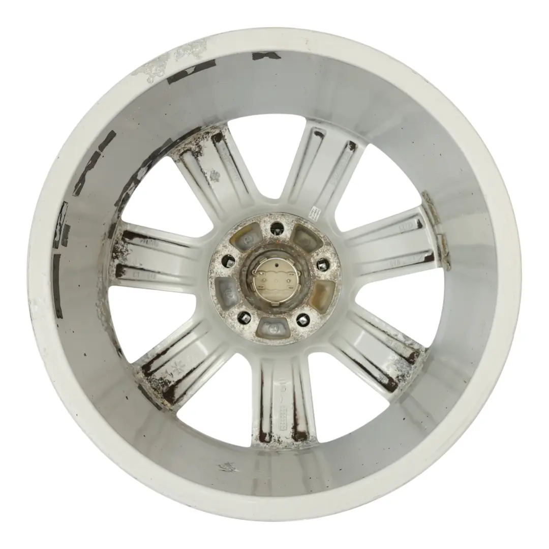 Jante argentée en alliage 17" ET:45 7,5J Audi A4 B8 A5 8T - SKU 8K0601025B-1 - Numéro de pièce 8K0601025B