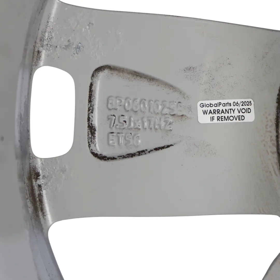 Jante argentée en alliage 17" 7,5J ET:56 Star Spoke Audi A3 8P - SKU 8P0601025BL-1 - Numéro de pièce 8P0601025BL