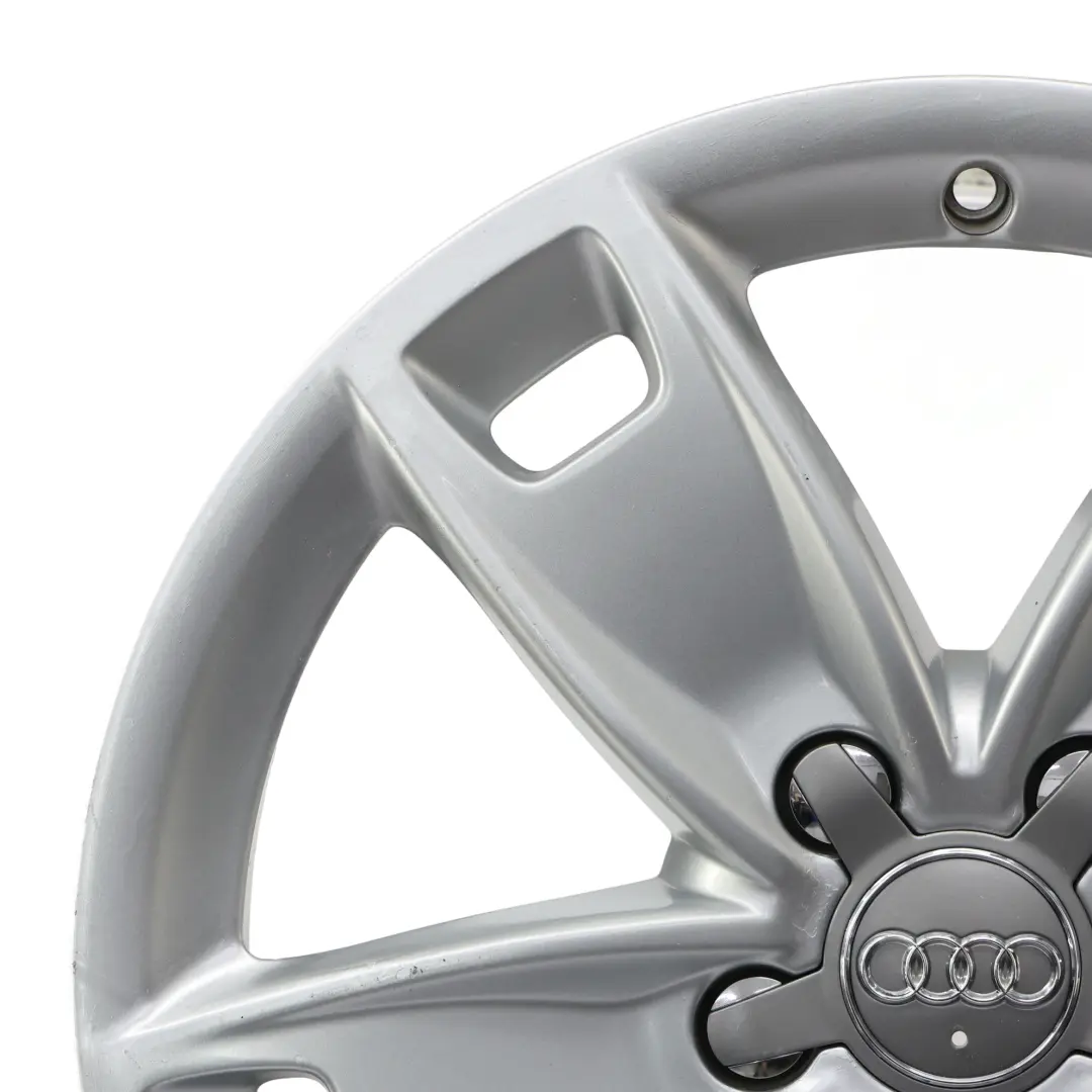 Jante argentée en alliage 17" 7,5J ET:56 Star Spoke Audi A3 8P - SKU 8P0601025BL-1 - Numéro de pièce 8P0601025BL