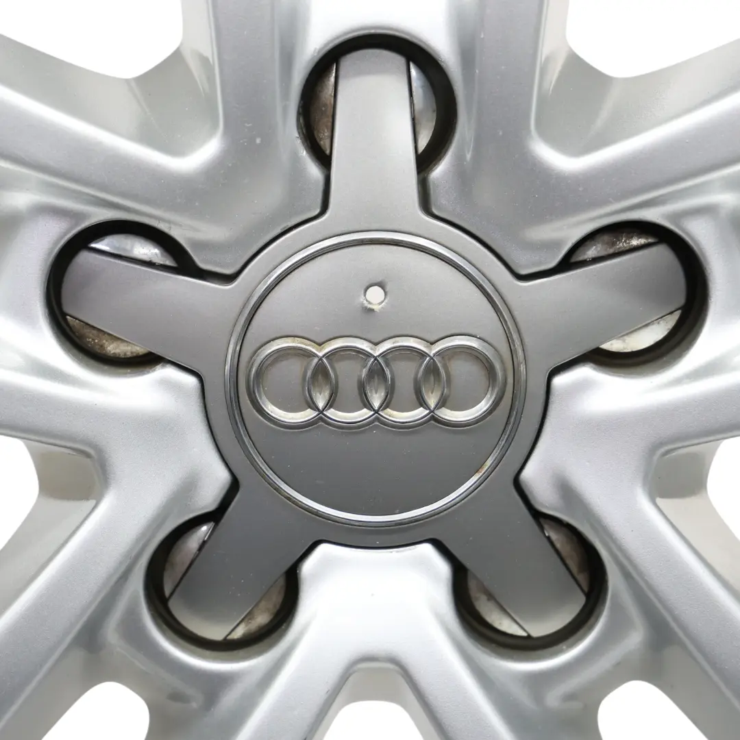 Audi A3 8P Jante argentée alliage  17" 7,5J ET:56 Star Double Spoke 8P0601025CC