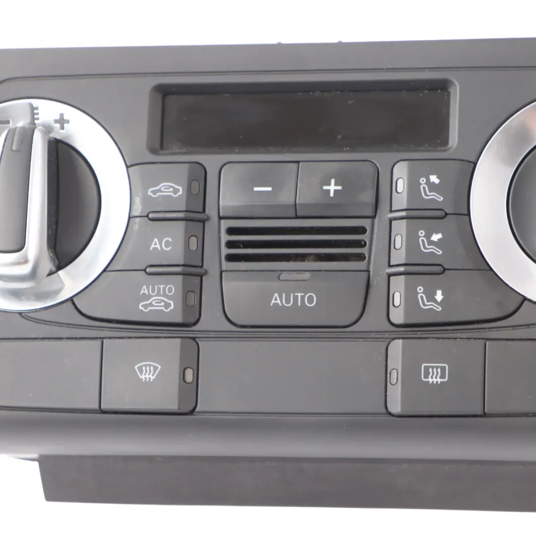 Dashboard Air Vent A/C Heater Climate Control Panel Audi A3 8P - SKU 8P0820043BG - Part number 8P0820043BG