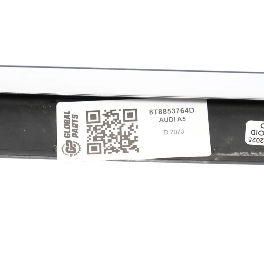 Esterno Posteriore Destro Finestra Porta Guarnizione Modanatura Trim Audi A5 8T - SKU 8T8853764D - Numero di parte 8T8853764D