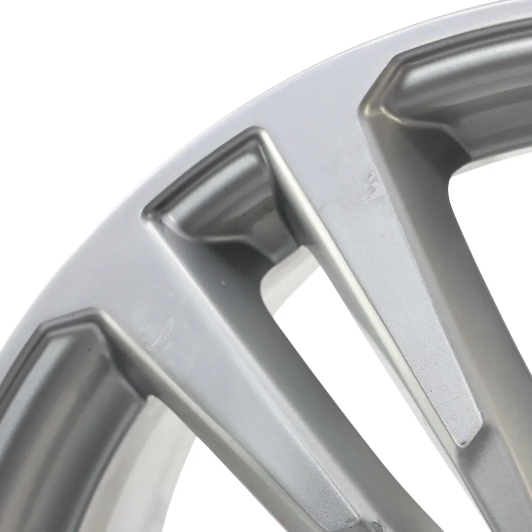 Silberne Leichtmetallfelge Alufelge 18" 7.5J ET:51 Audi A3 8V - SKU 8V0601025BL-1 - Teilenummer 8V0601025BL