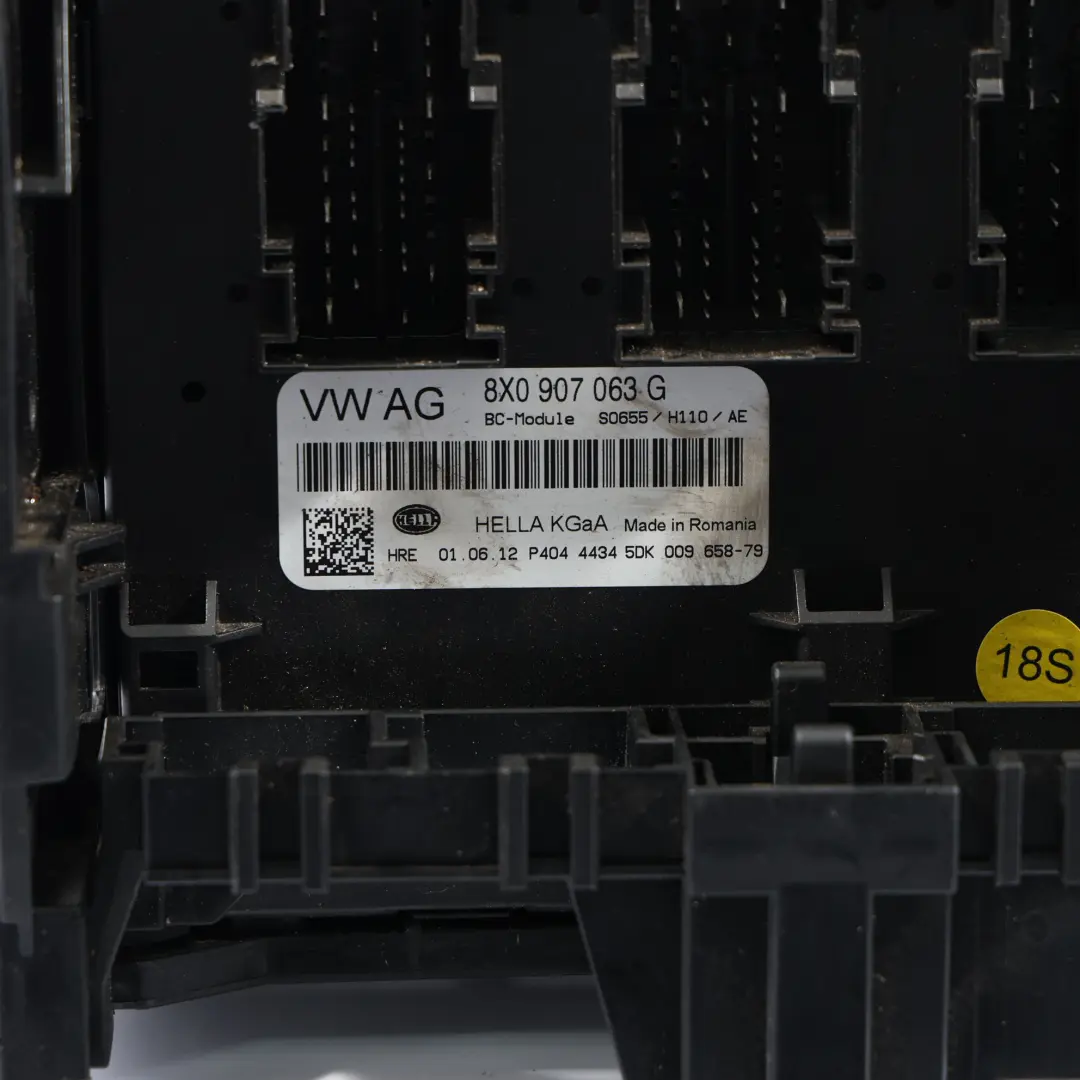 Audi A1 8X Scatola Relè Fusibili Modulo Unità Di Controllo Elettrico 8X0937124