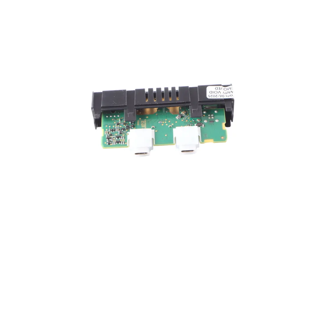 Audi Q2 GA USB Port Type-C Socket Plug Input Connection 8Y0035736