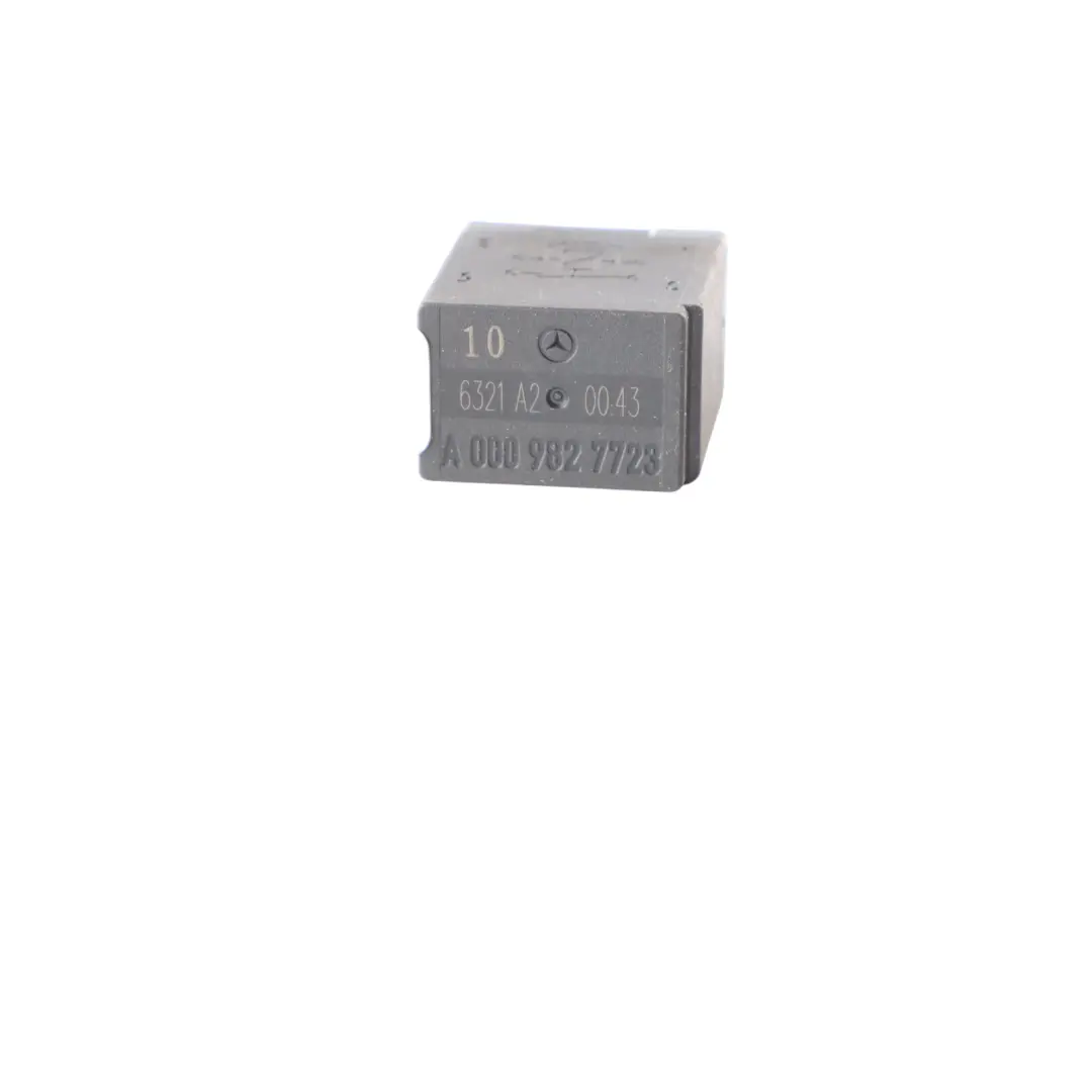 Fuse Relay Mercedes W176 W204 W246 4-Pin Unit Black Hella SET X2 A0009827723