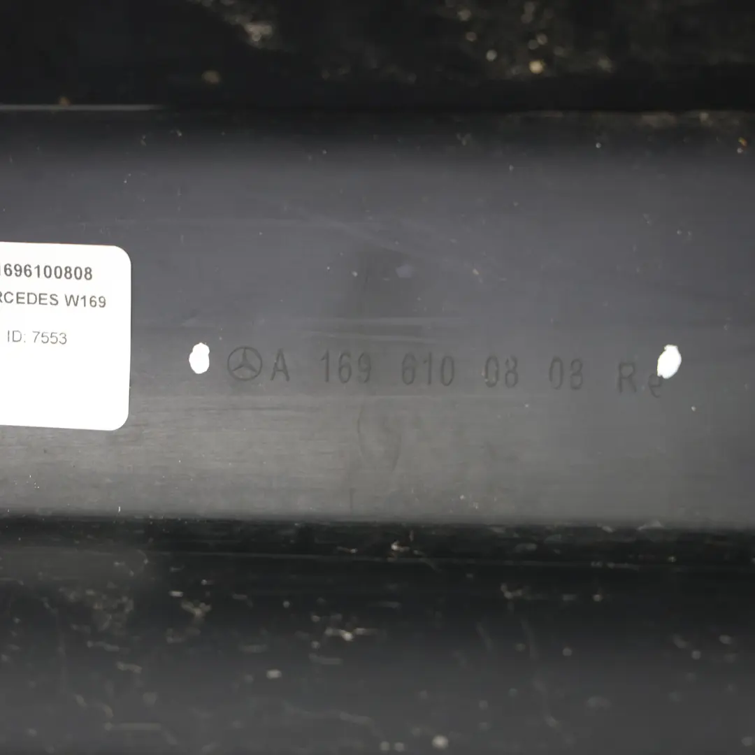 Mercedes W169 Listwa Osłona Progu Prawa Boczna Gruntowana A1696100808