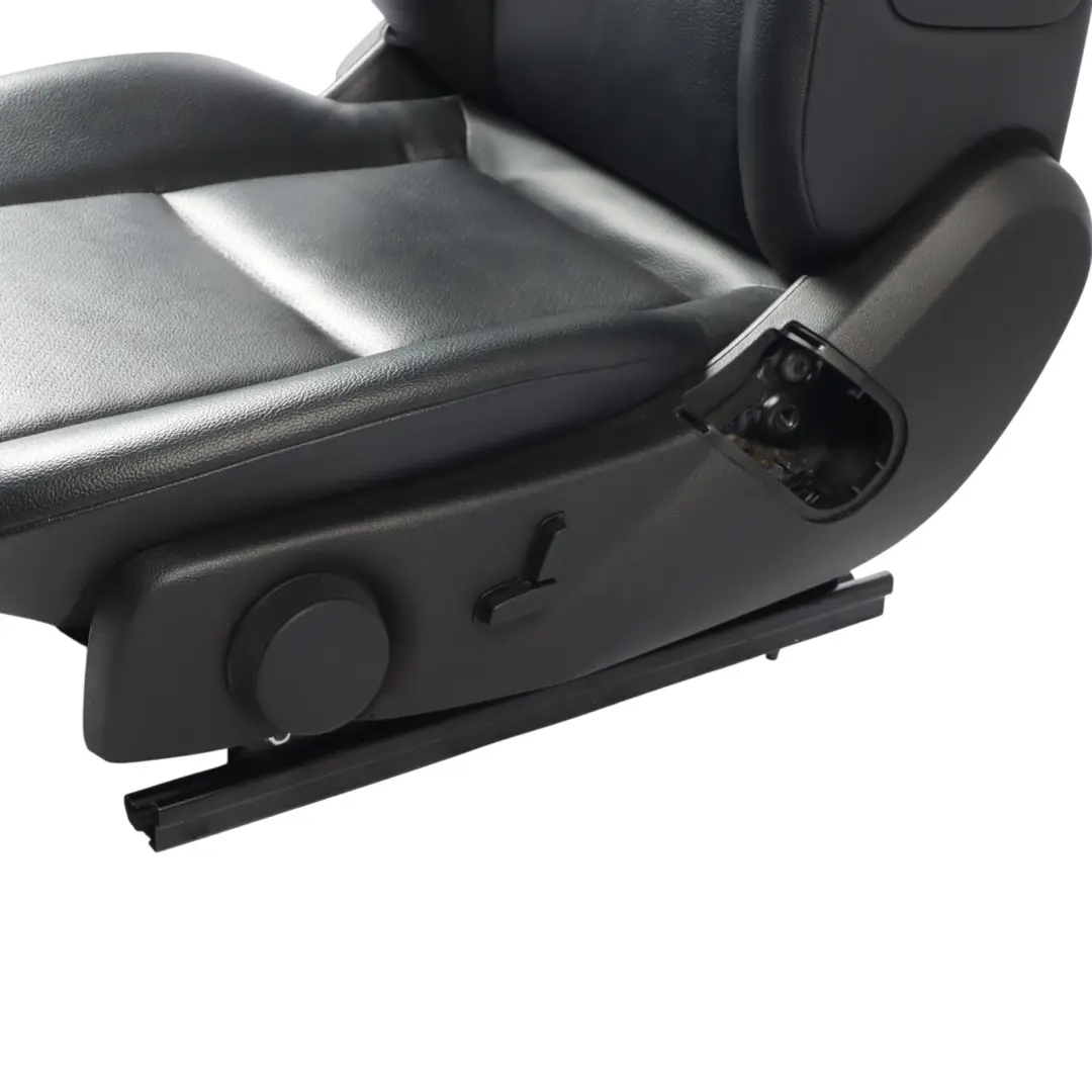 Sedile Anteriore Sinistro Interno Finta Pelle Nero Mercedes W204 - SKU A2049100747-1 - Numero di parte A2049100747