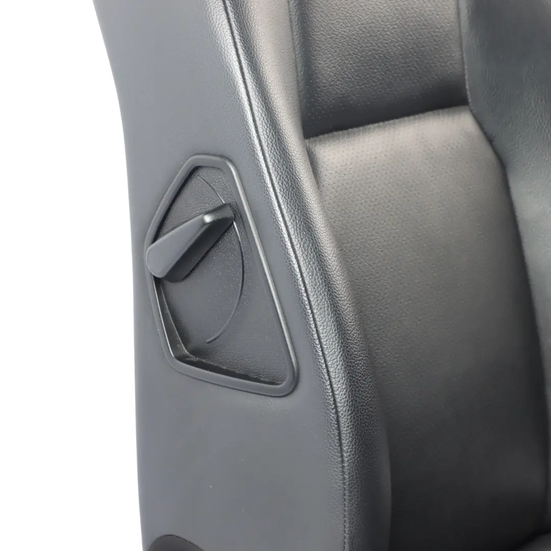 Sedile Anteriore Sinistro Interno Finta Pelle Nero Mercedes W204 - SKU A2049100747-1 - Numero di parte A2049100747
