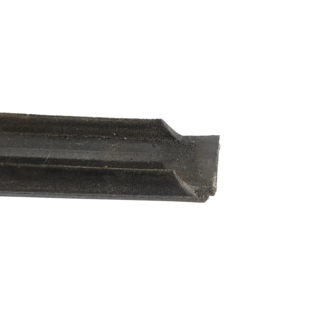 Listwa Szyby Drzwi Przednia Przód Lewa Mercedes W251 - SKU A2516906580 - Numer Części A2516906580