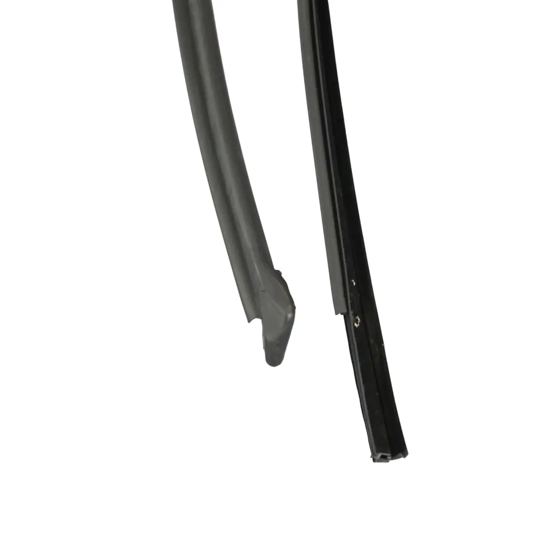 Mercedes X253 Seal Rail Trim Outer Rear Left N/S Door Window A2537350325