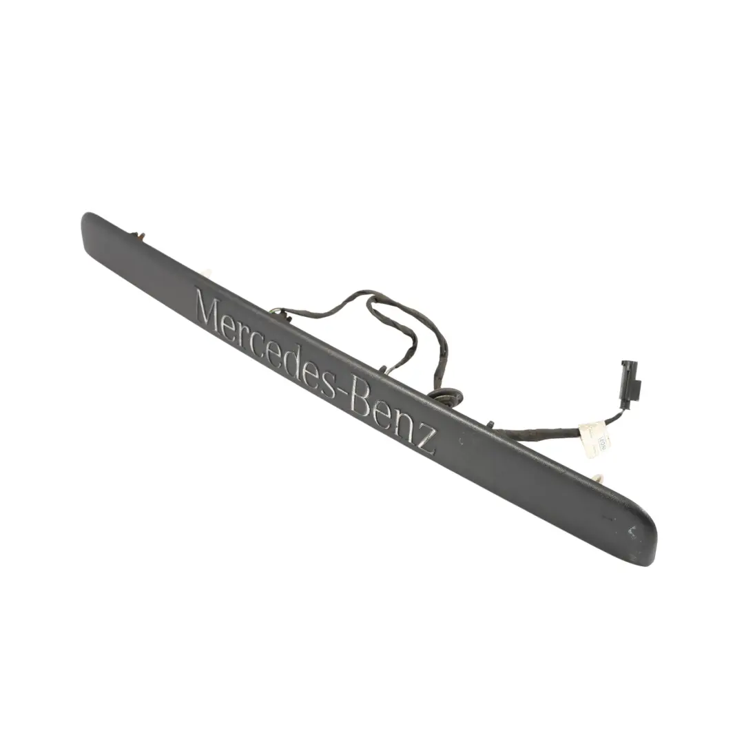 Listwa Bagażnika Czarna Mercedes W639 - SKU A6397432630-1 - Numer Części A6397432630