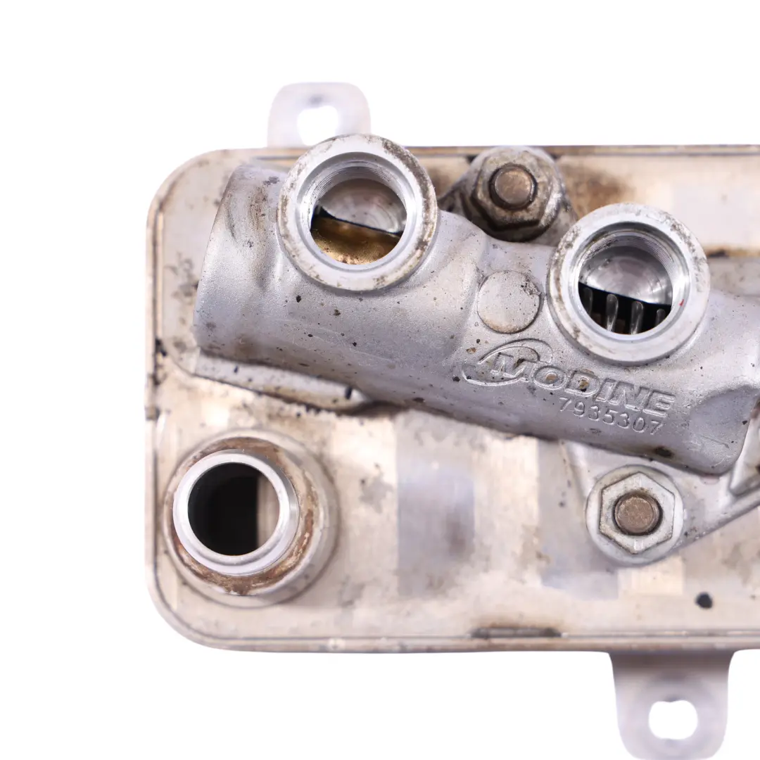 W907 OM654 Refroidisseur D'Huile Moteur Diesel Mercedes - SKU A9075001500 - Numéro de pièce A9075001500