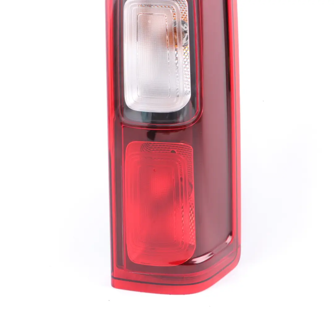 Renault Trafic 3 Vauxhall Vivaro B Piloto trasero Derecho Tail Light 265504656R