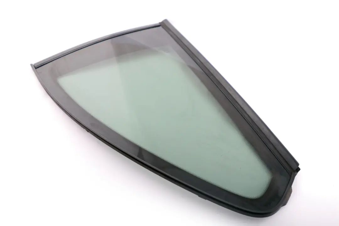 BMW 1 Series E82 Rear Right O/S Side Window AS3 Glanzschwarz High Gloss