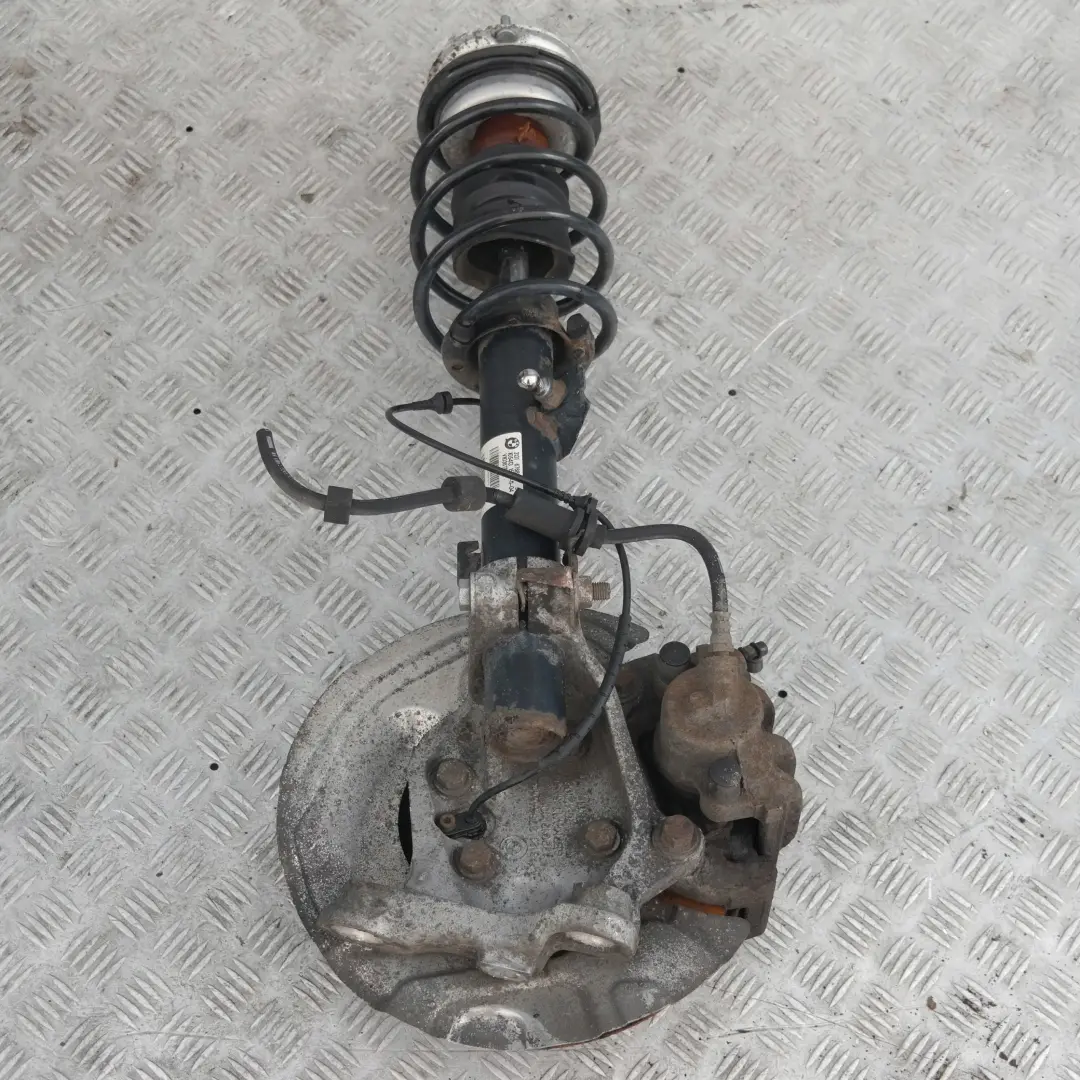 BMW E87 120i N46 Delantero Derecho Muelle Strut Freno Suspension Pierna Hub