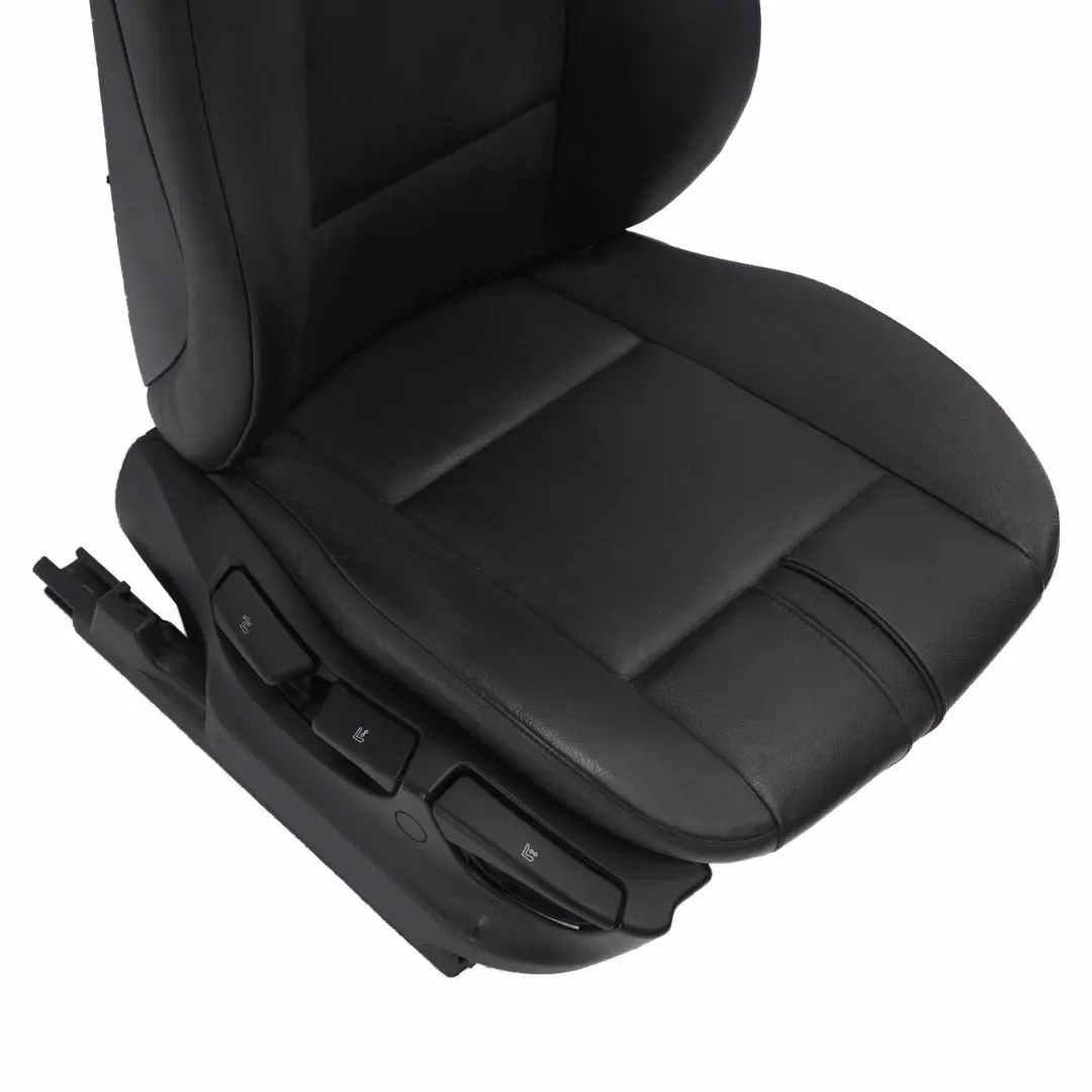 Vordersitz BMW X3 E83 Schwarz Leder Ambiente Interieur Rechts