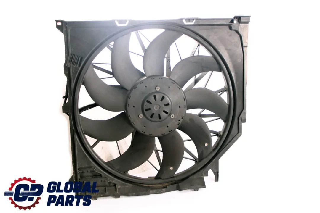 BMW X3 Series E83 2 Engine Cooling Radiator Fan Housing With Fan 400W 3452509