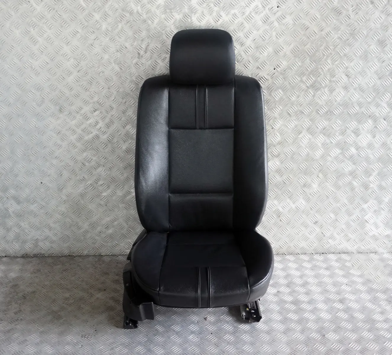 BMW X3 Series E83 Heated Black Leather Nevada Front Right O/S Seat Driver Side