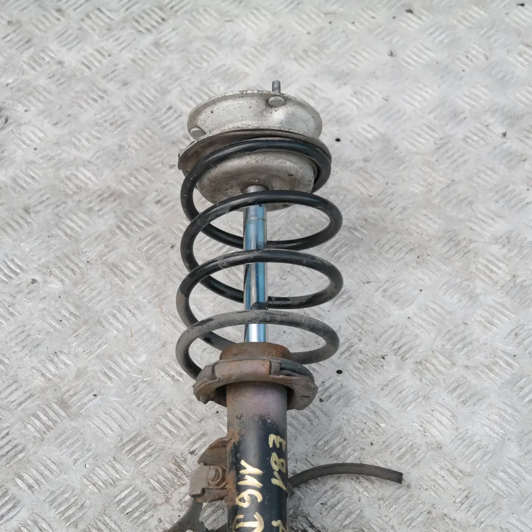 BMW E81 116d N47 Delantero Derecho Muelle Strut Freno Suspensión Pierna Cubo