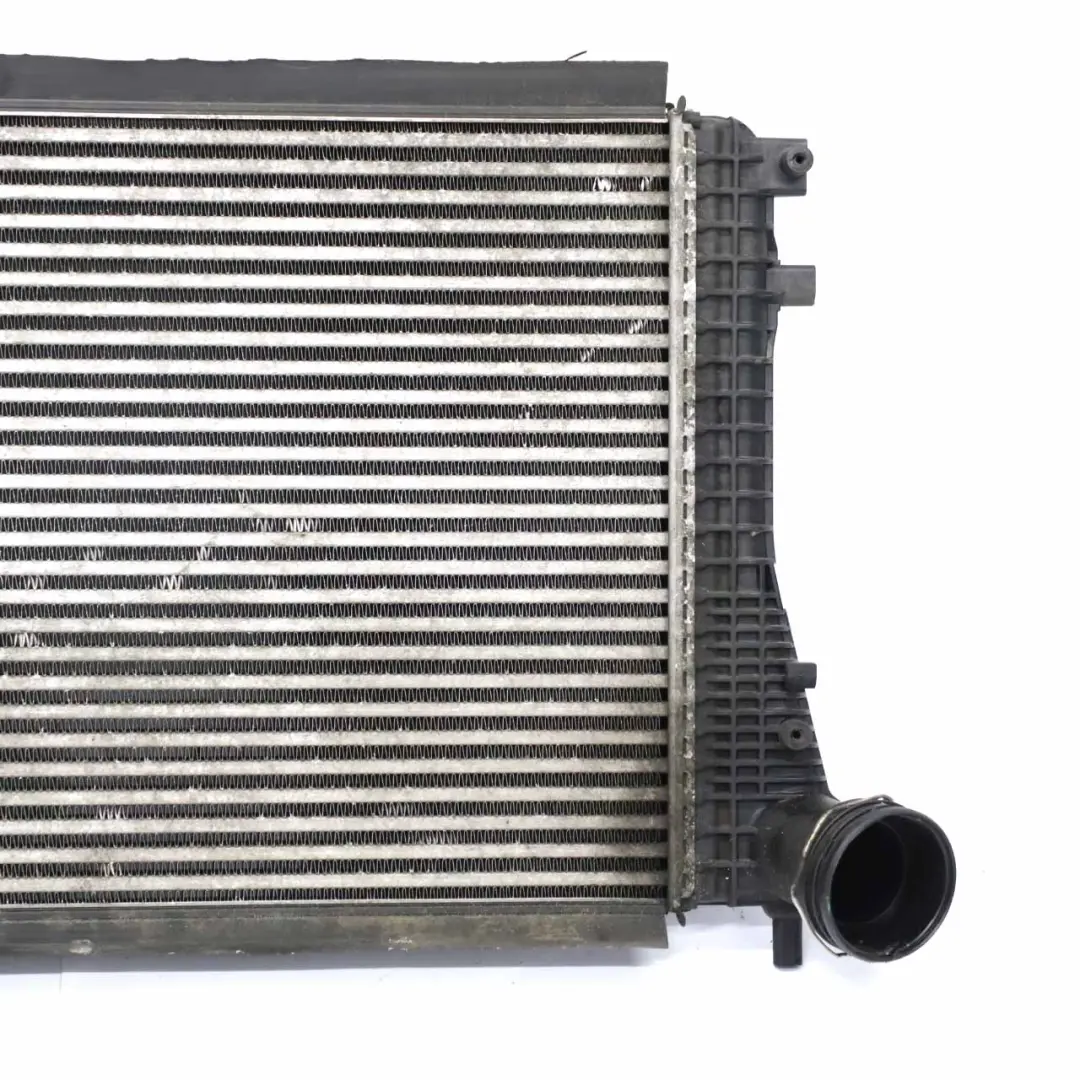 Volkswagen Passat Chłodnica Powietrza Intercooler