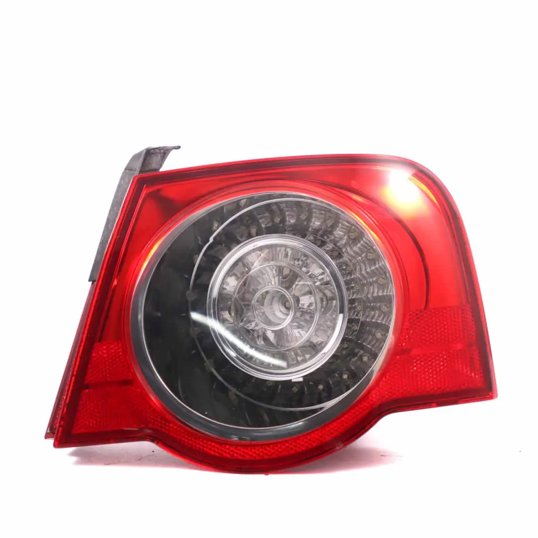 VW Volkswagen Passat B6 Saloon Rear Lamp Right O/S Tail Light 3C5945096H