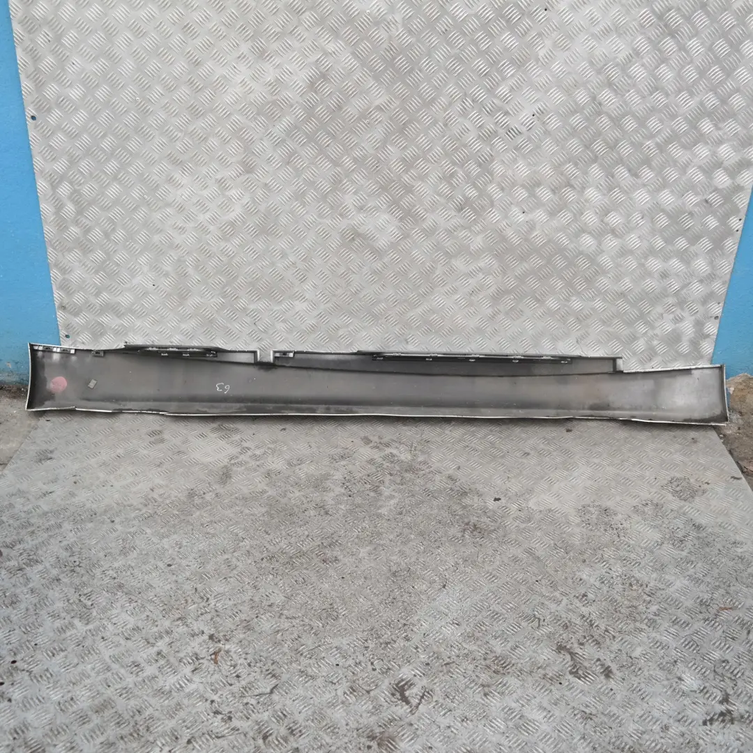 BMW 1 E87 Bas de Porte Couverture Seuil a Gauche Argent Titane Argent