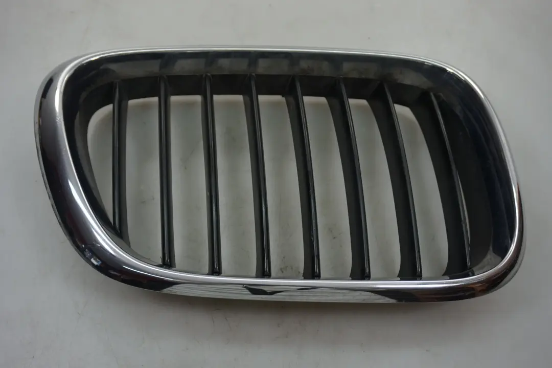 BMW Genuine X5 Series E53 Front Right Titan Grille O/S Chrome 8247674