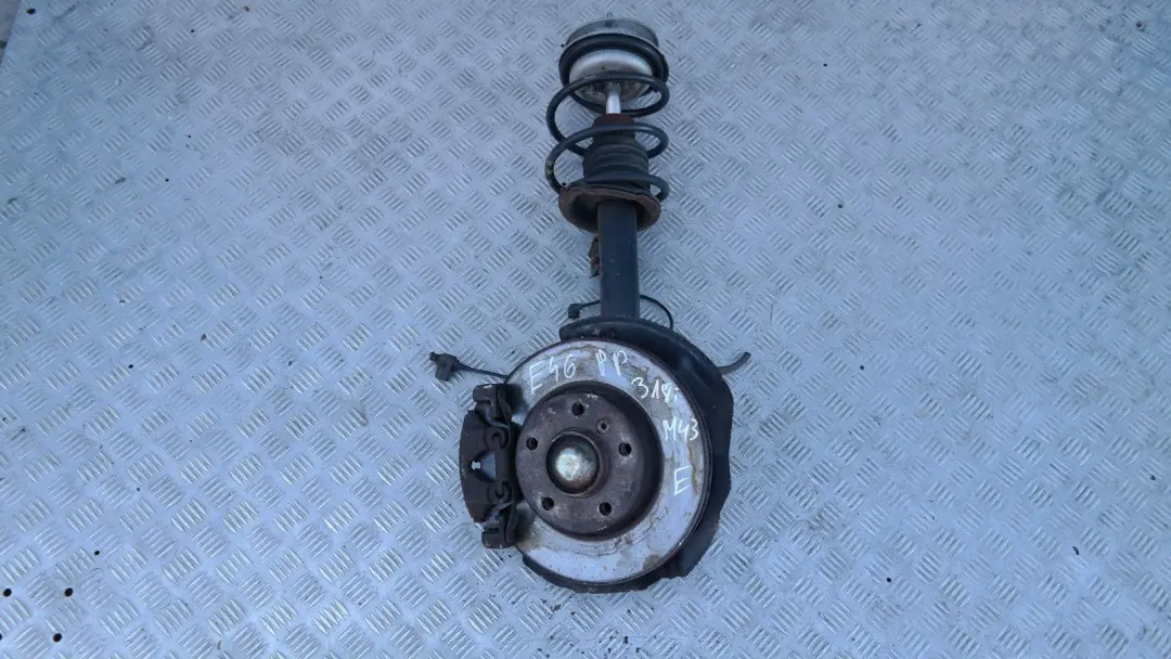 M43 FRONT RIGHT O/S LEG BRAKE DISC SUSPENSION HUB DAMPER BMW 3 SERIES E46 318i - SKU 6750786 - Part number 31316750786