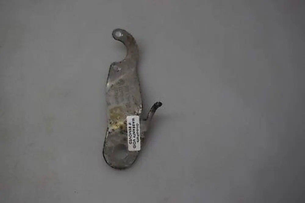 BMW 7 Series E65 E66 E67 Right Headlight Level Sensor Bracket Holder 6757560