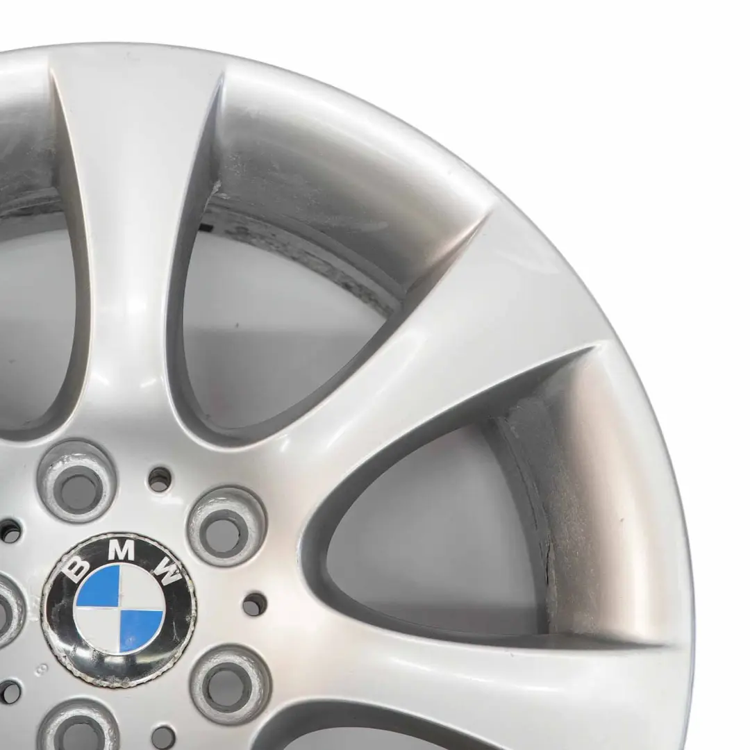 BMW 5er E60 E61 Silberne Leichtmetallfelge 18" 8J ET:20 Sternspeiche 124 6760617