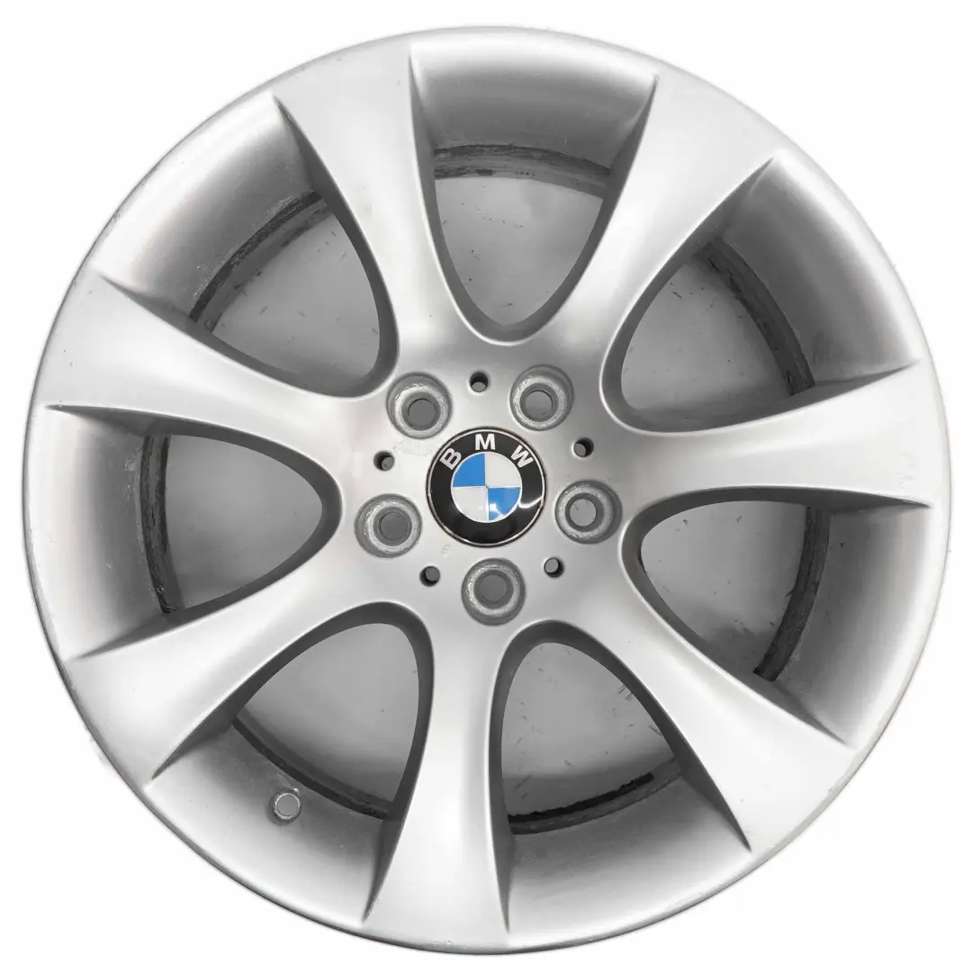 BMW 5er E60 E61 Silberne Leichtmetallfelge 18" 8J ET:20 Sternspeiche 124 6760617