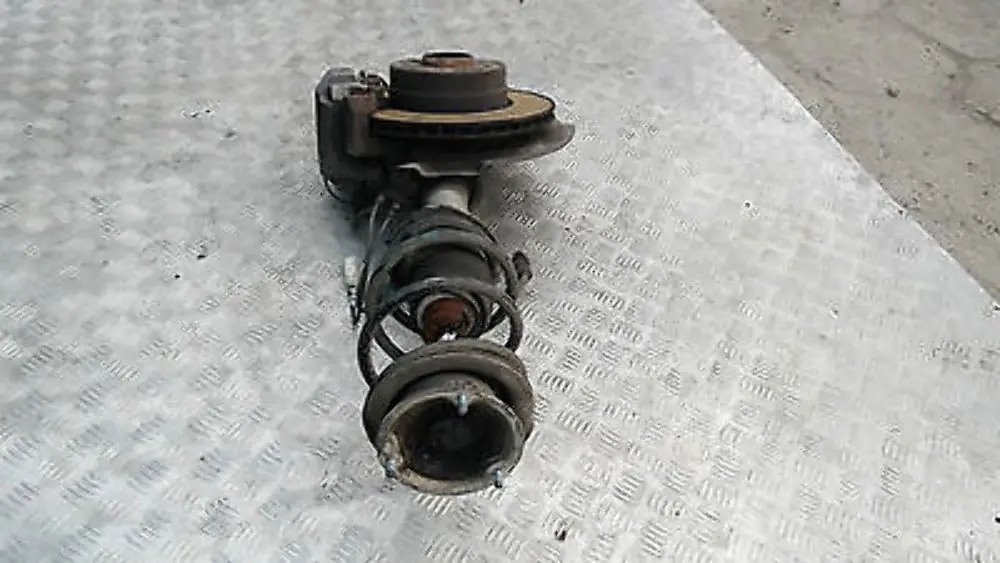 BMW E60 DELANTERO IZQUIERDO MUELLE PUNTAL CUBO PATA PINZA FRENO DISCO CONJUNTO