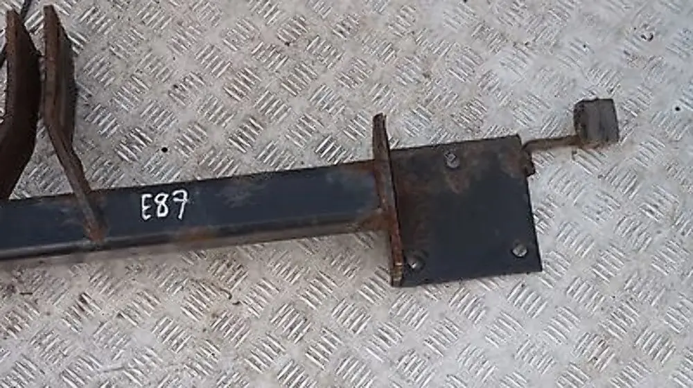 Hak holowniczy BMW E81 E87 - SKU 6765340-4 - Numer Części 