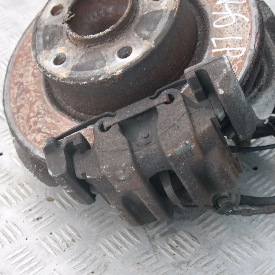 BMW E87 120i N46 Delantero Izquierdo Muelle Strut Freno Suspensión Pierna Cubo