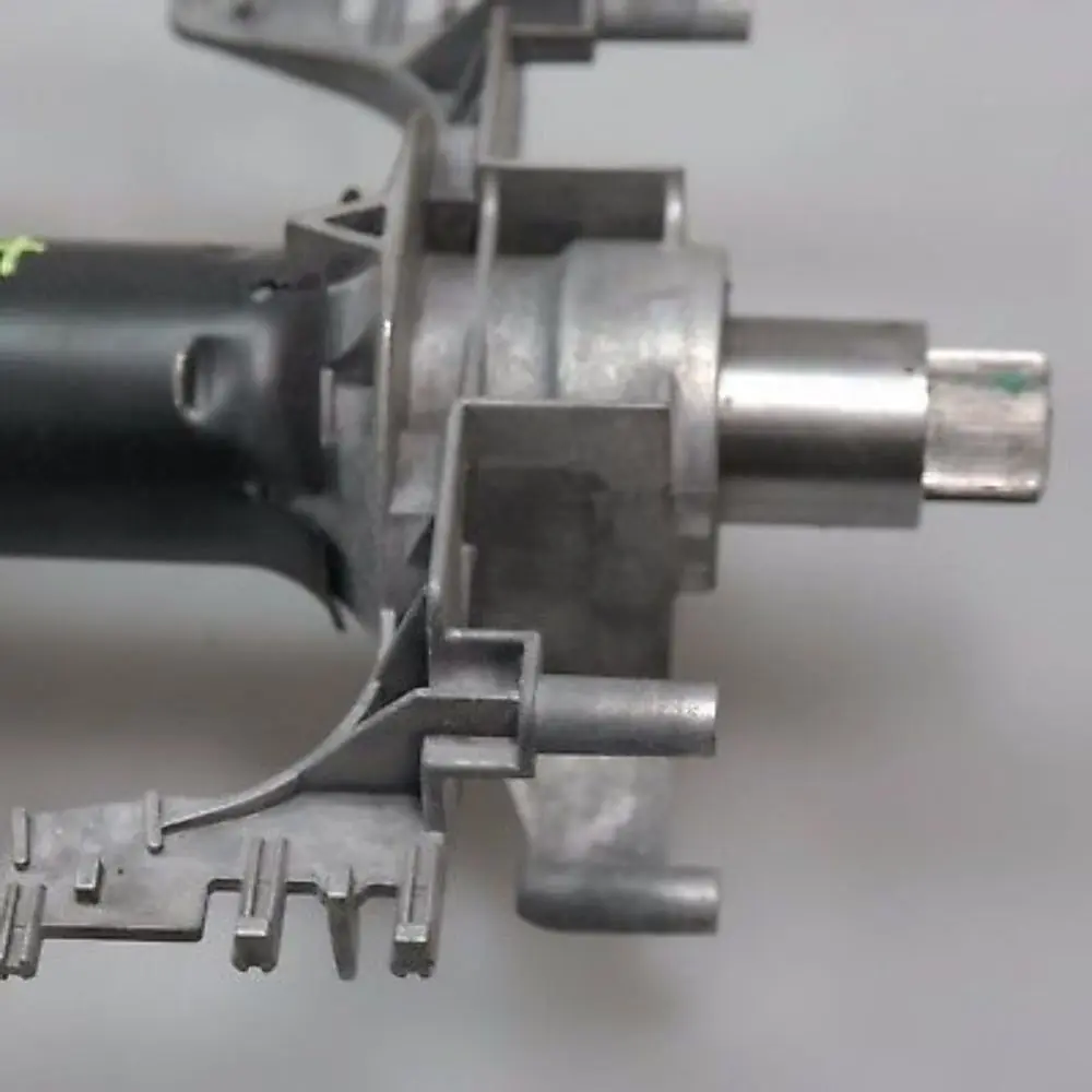 BMW 1 Series E87 Manually Adjustable Steering Column 4 Pins Lock 6770714