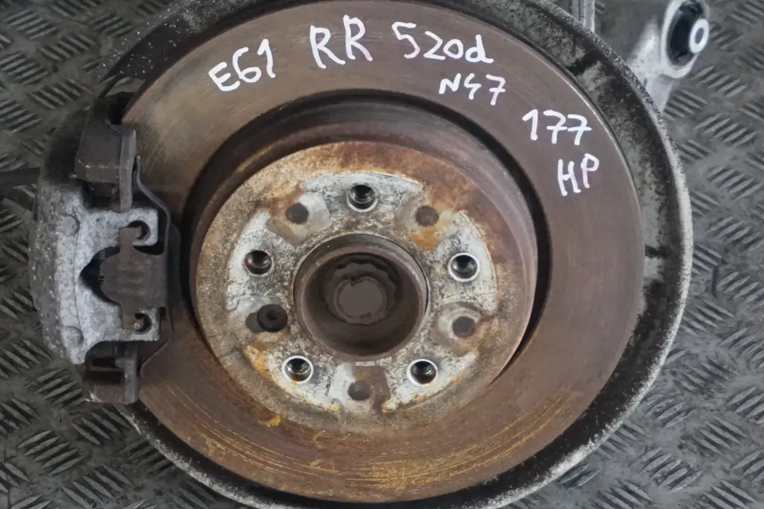 BMW E61 520d N47 Rear Right O/S Output Shaft Suspension Leg Wheel Carrier
