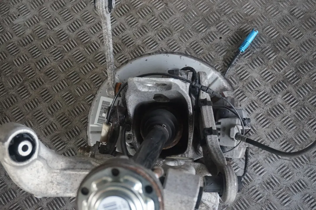 BMW E61 520d N47 Rear Right O/S Output Shaft Suspension Leg Wheel Carrier