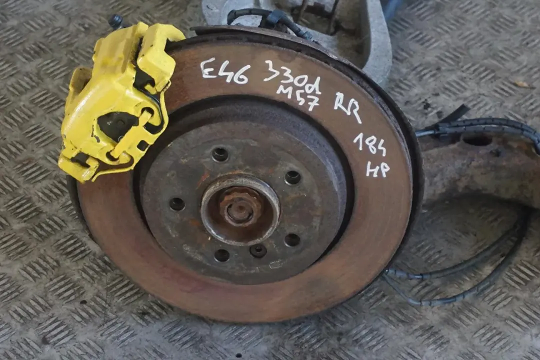 BMW 3 E46 Saloon 330d M57 Rear Right O/S Suspension Leg Brake Wheel Hub Axle