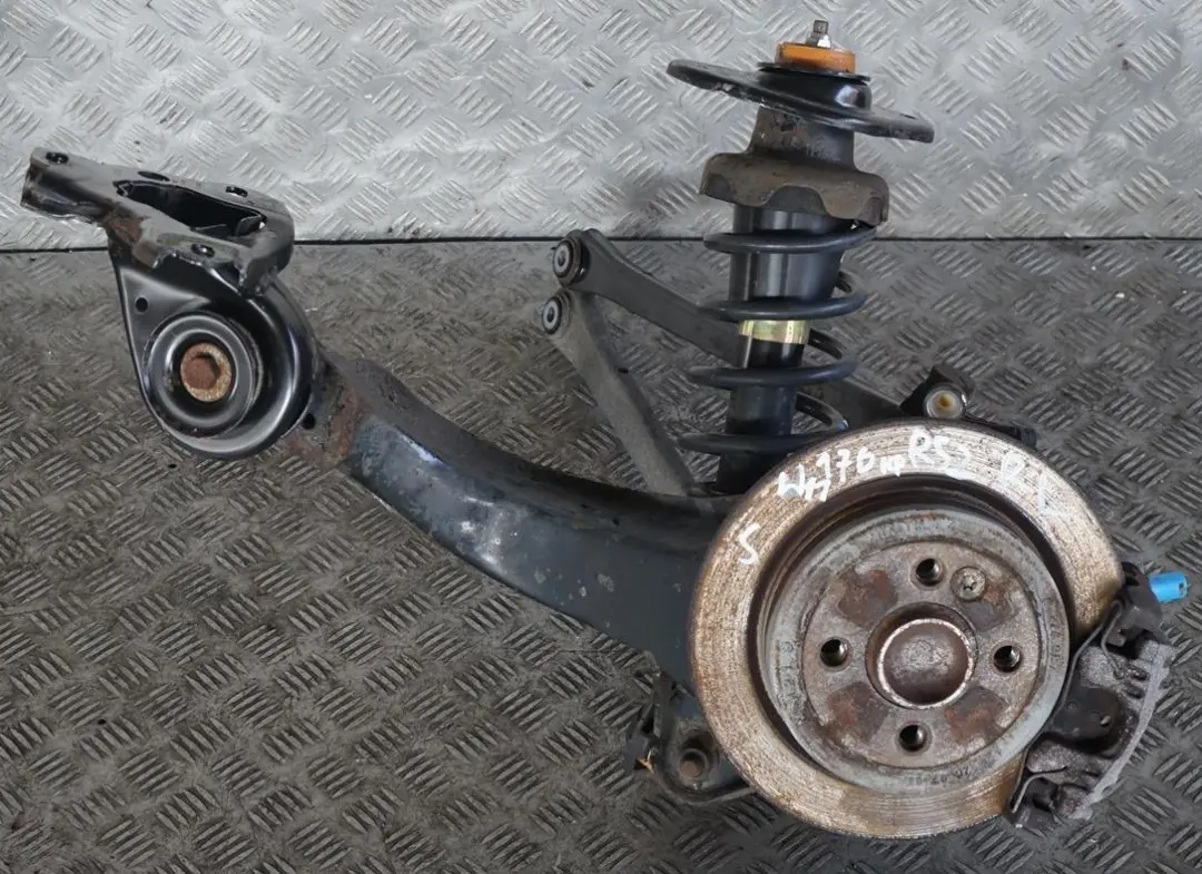 BMW Mini R52 Cabrio Cooper S W11 170hp Rear Left N/S Leg Brake Suspension Hub