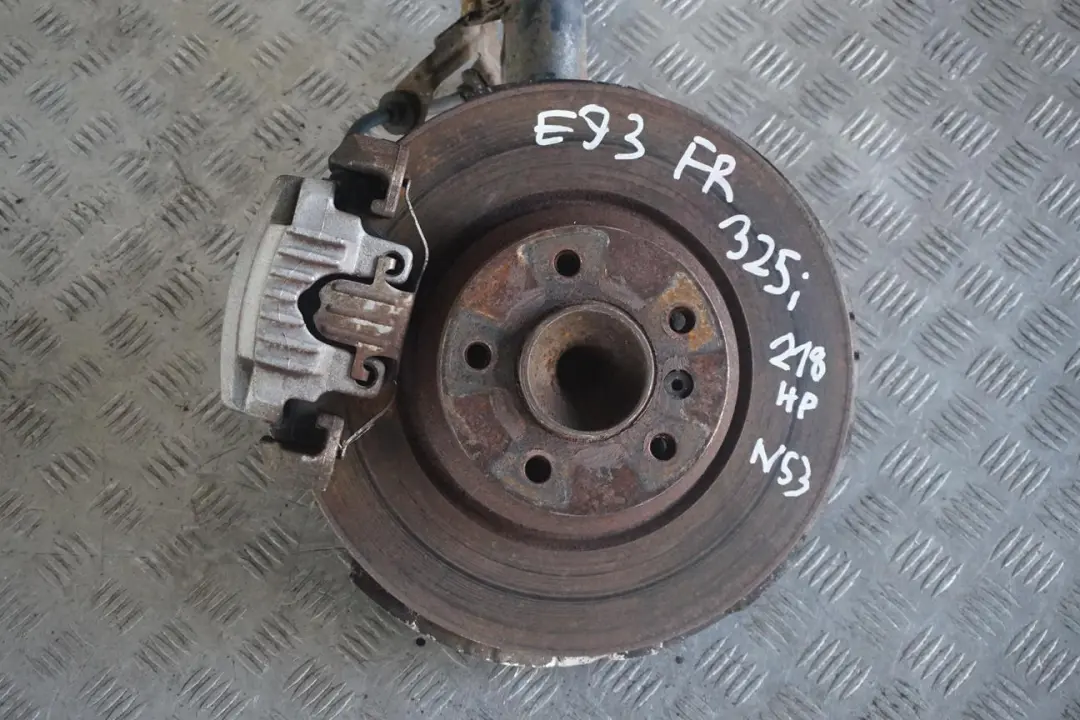 BMW E93 Convertible 325i N53 Suspension Delantera Derecha Pierna Hub