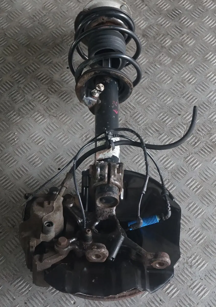 BMW Z4 Series E85 2.5i M54 Front Left N/S Suspension Leg Brake Disc Axle