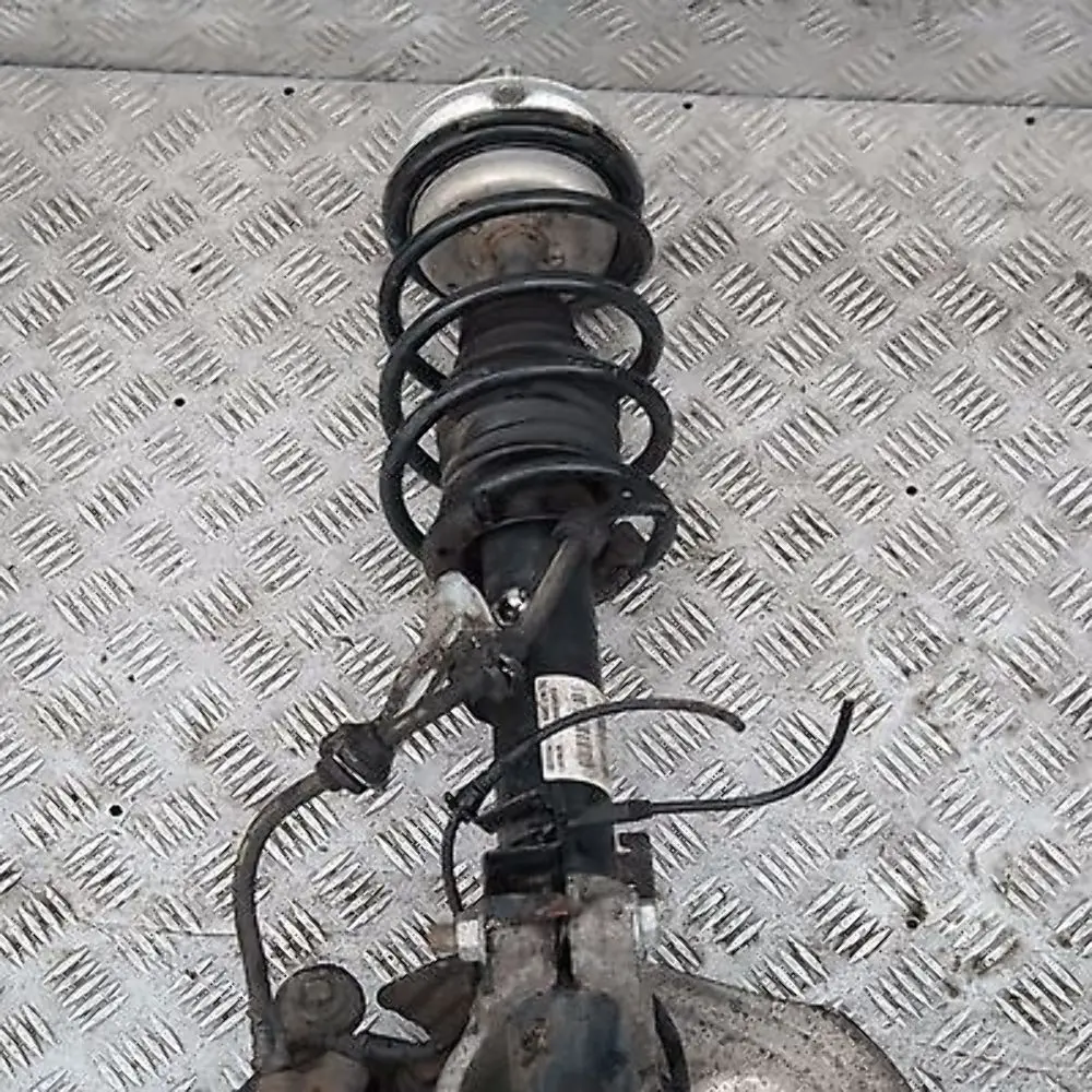 BMW E81 118d N47 Delantero Izquierdo Muelle Strut Freno Suspension Pierna Eje