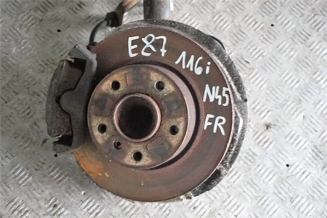 BMW E87 116i N45 Delantero Derecho Muelle Strut Freno Pinza Suspensión Eje