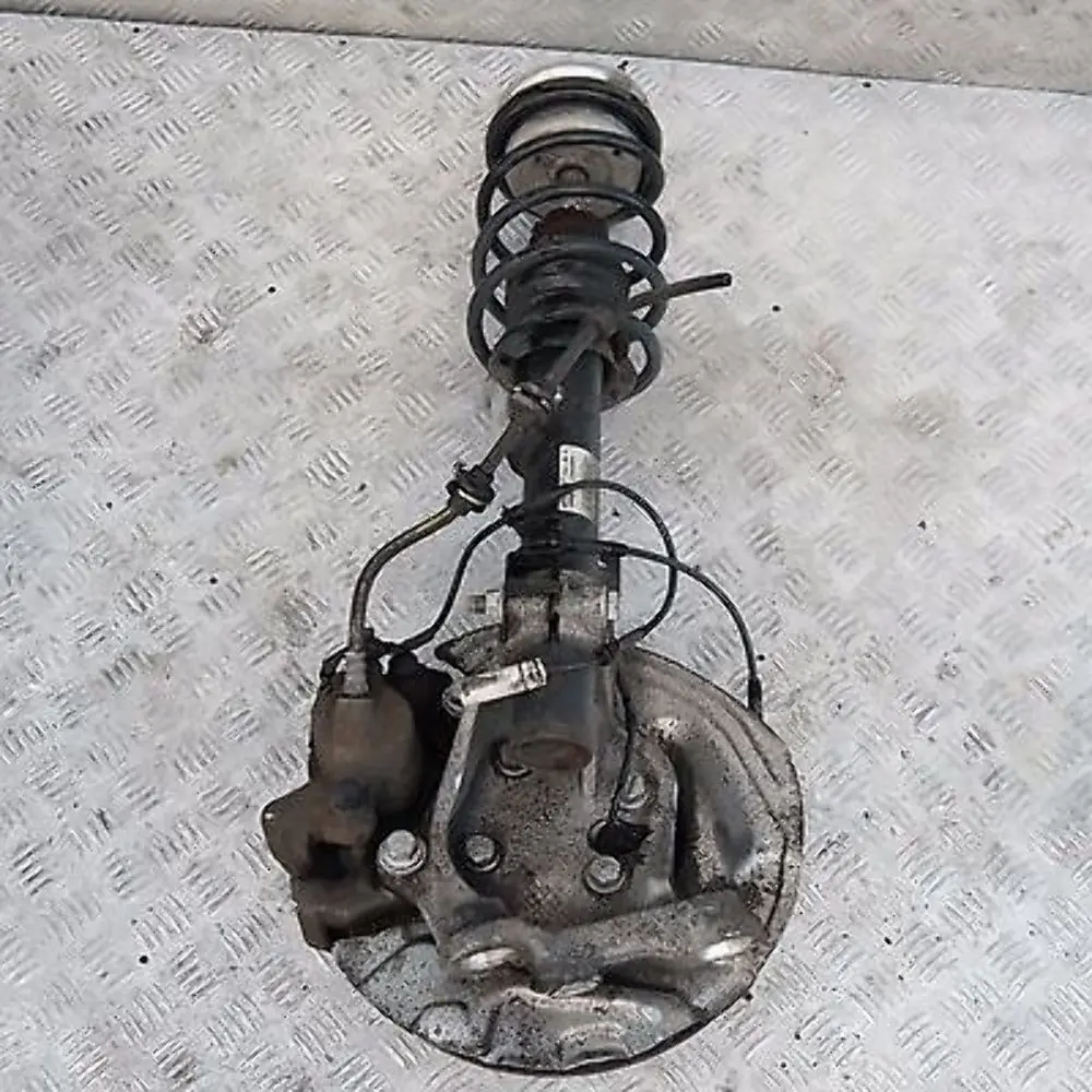 BMW E81 120D Delantero Izquierdo Muelle Strut Freno Suspension Pata Buje Eje